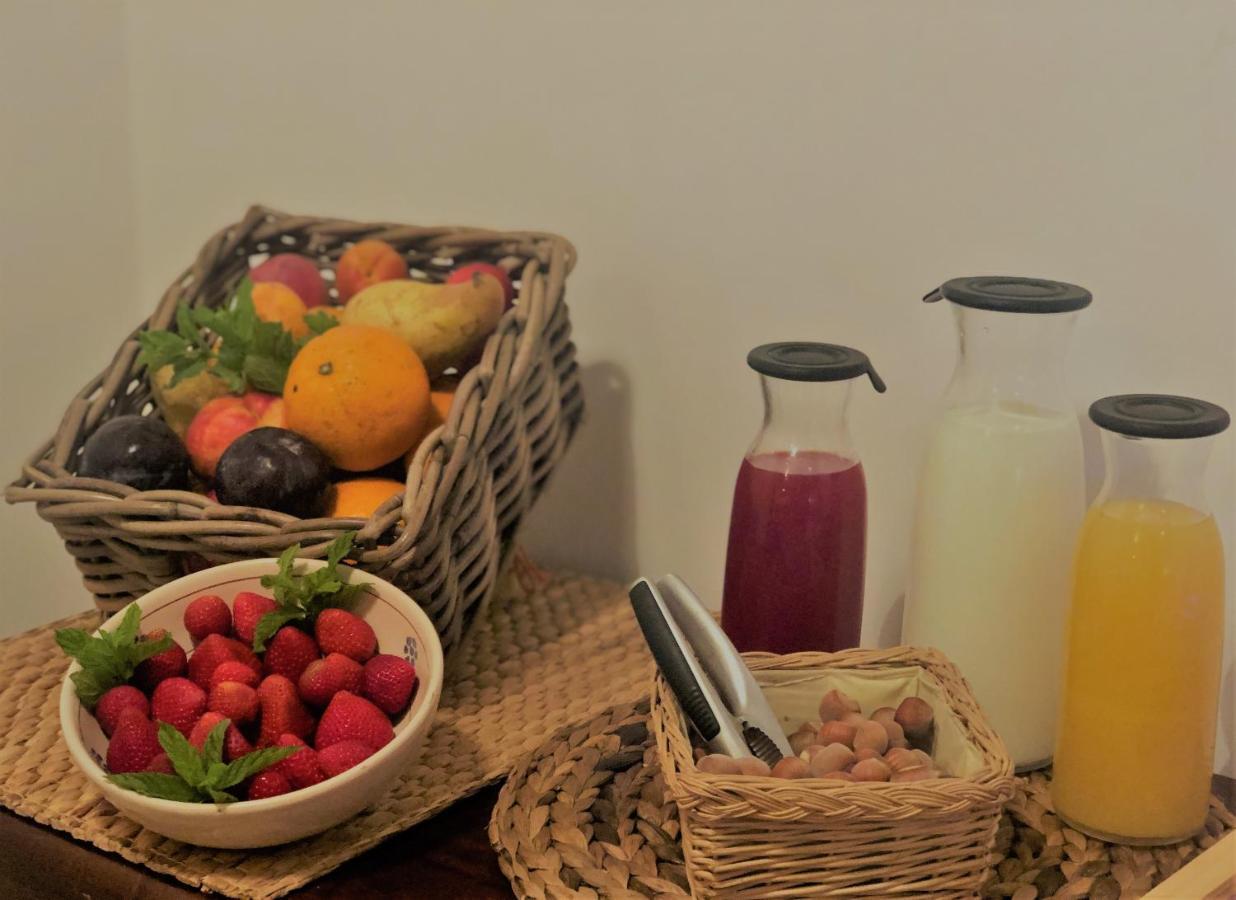 B&B Mandorla Amara 지오이아델콜레 외부 사진