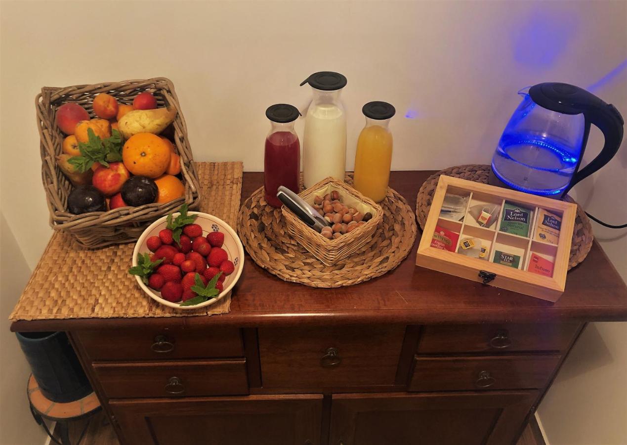 B&B Mandorla Amara 지오이아델콜레 외부 사진