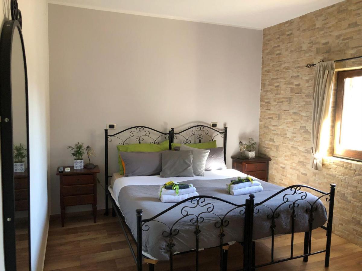 B&B Mandorla Amara 지오이아델콜레 외부 사진